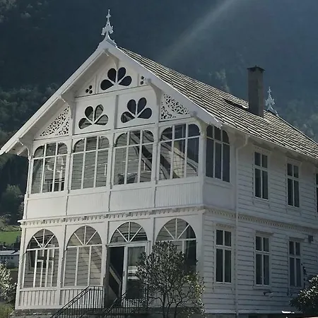 Hardanger Fjord 招待所